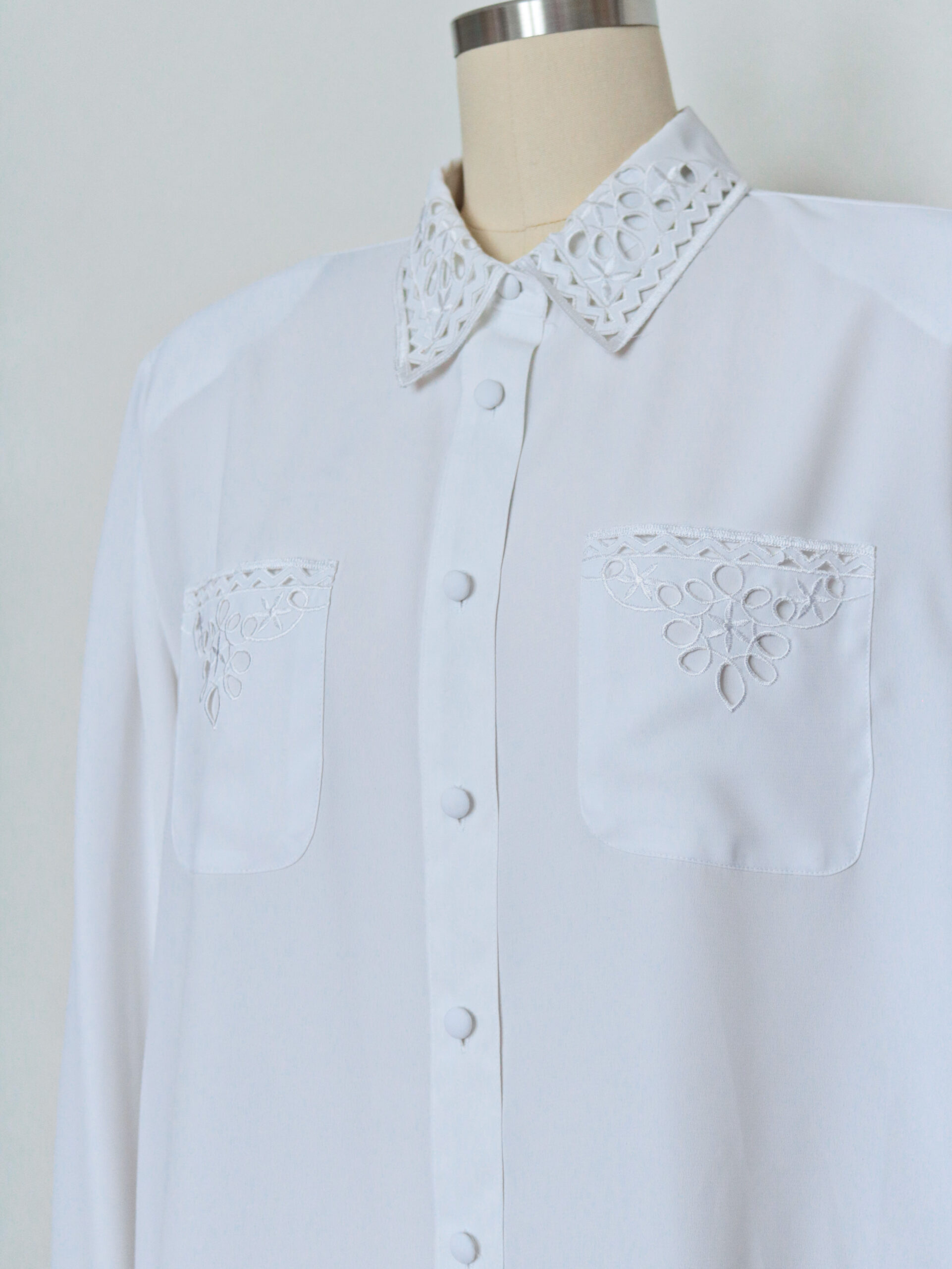 Vintage White Cutout Embroidered Long Sleeve Blouse-7